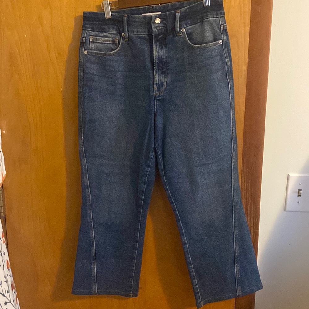 20. Good American Crop Side Stitch Pant